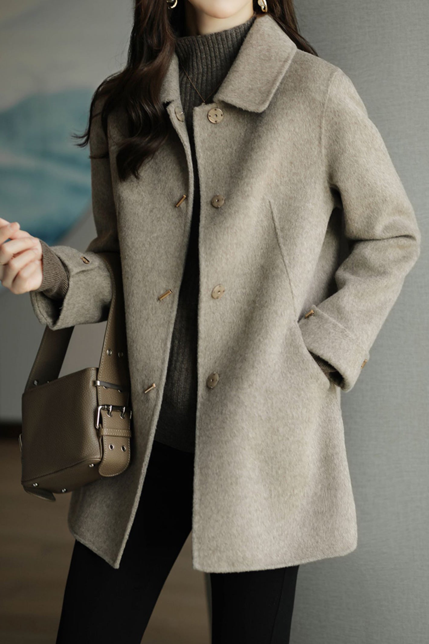 Bellerose - Elegant and Cozy Square Collar Winter Coat for Women