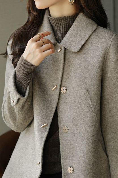 Bellerose - Elegant and Cozy Square Collar Winter Coat for Women