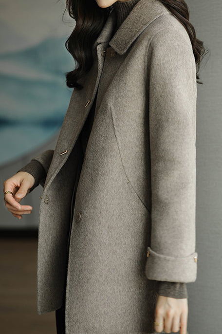 Bellerose - Elegant and Cozy Square Collar Winter Coat for Women