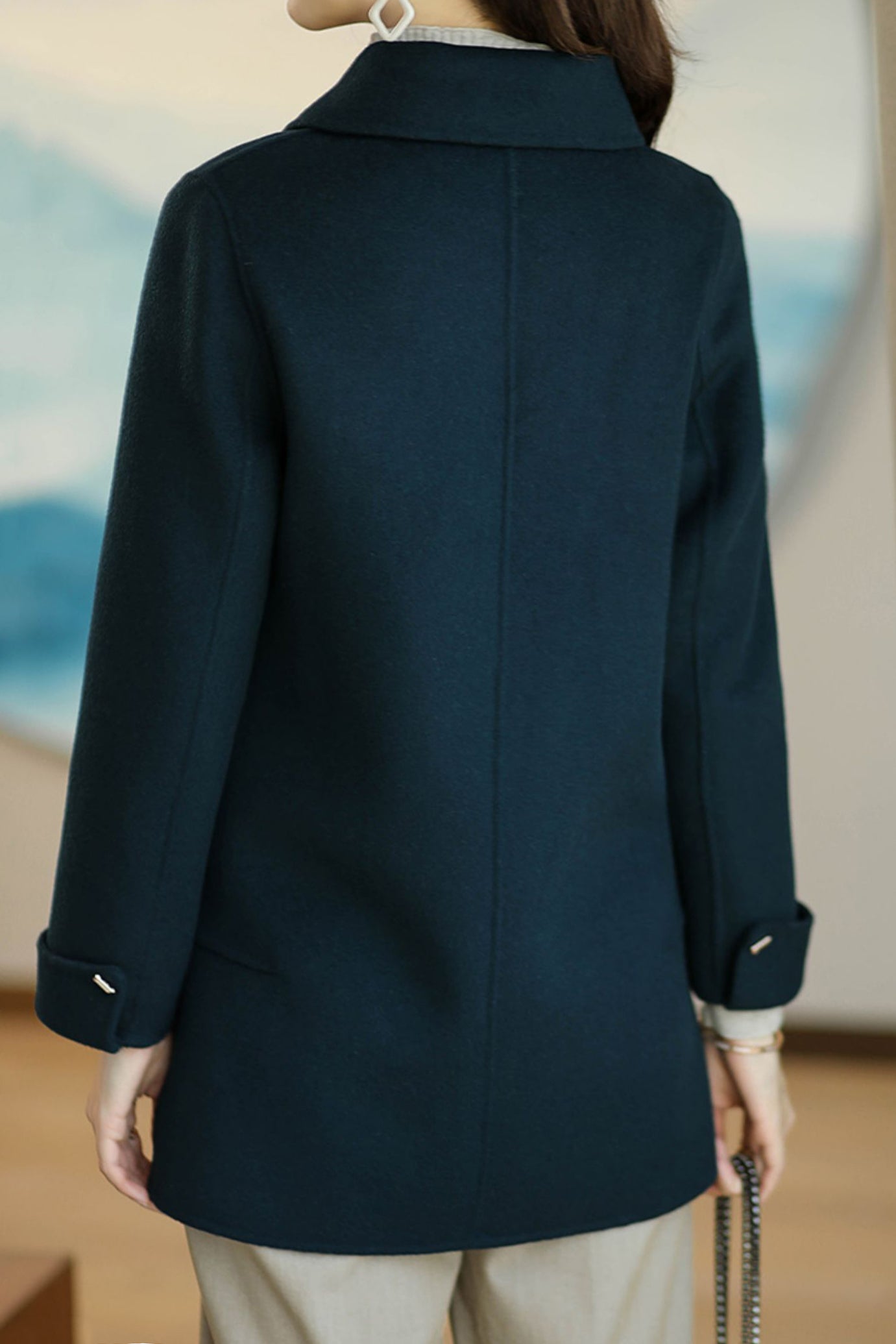 Bellerose - Elegant and Cozy Square Collar Winter Coat for Women