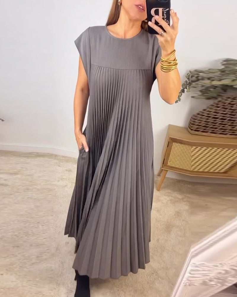 Selene – Pleated Maxi Dress