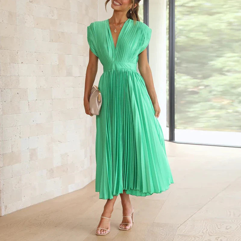 Darah -Feminine And Alluring Pleated Dress For Any Occasion